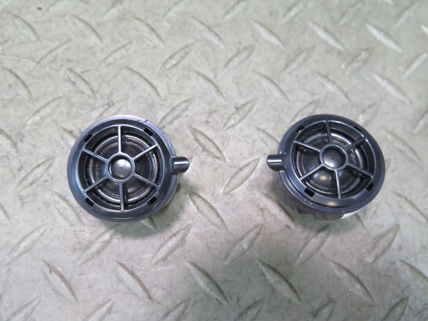 2015-2026 Porsche Macan Left & Right Side Audio Tweeter Speaker 7PP035411D Set