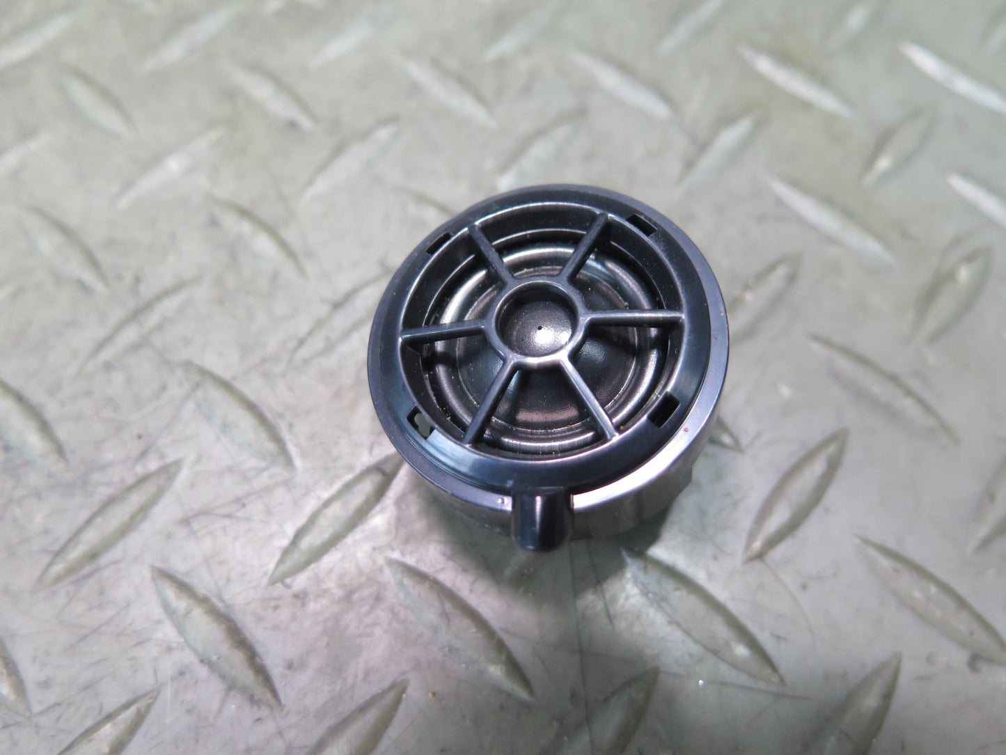 2015-2026 Porsche Macan Left & Right Side Audio Tweeter Speaker 7PP035411D Set
