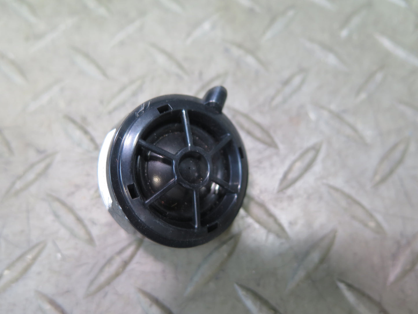 2015-2026 Porsche Macan Left & Right Side Audio Tweeter Speaker 7PP035411D Set