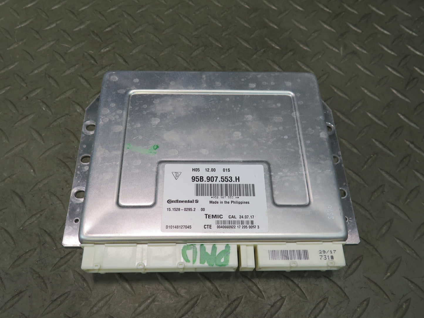 2015-2018 Porsche Macan Active Air Suspension Control Module Unit 95B907553H