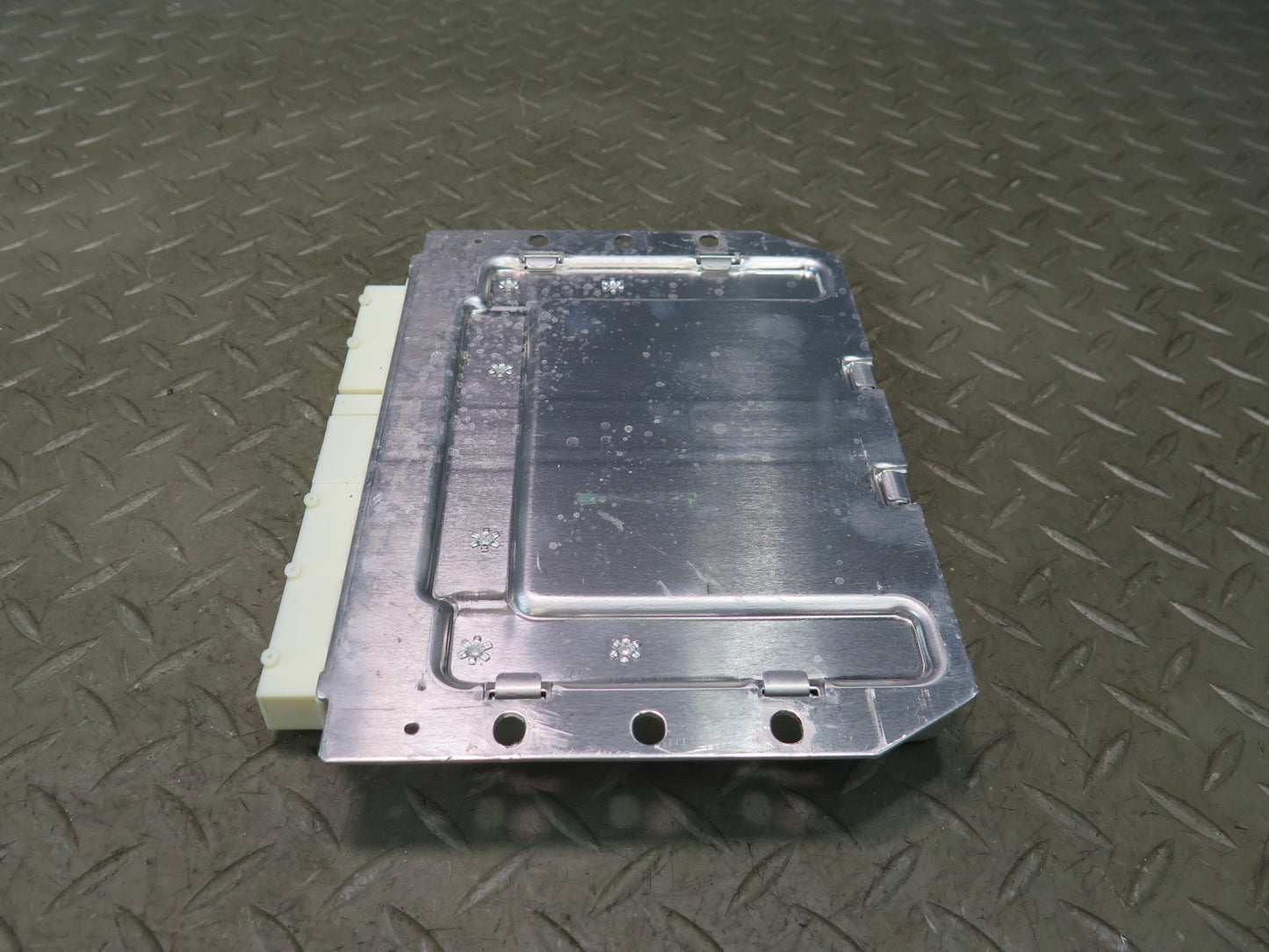 2015-2018 Porsche Macan Active Air Suspension Control Module Unit 95B907553H