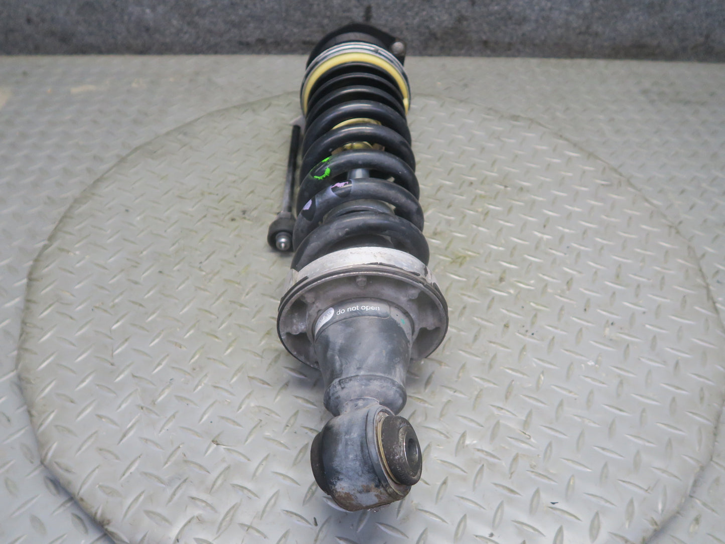 07-12 Mercedes R230 SL550 Rear Right & Left ABC Shock Strut w Spring Set OEM