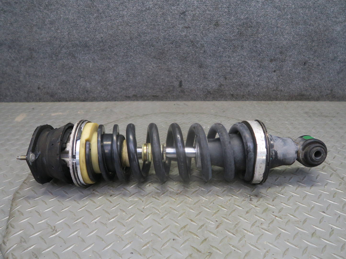 07-12 Mercedes R230 SL550 Rear Right & Left ABC Shock Strut w Spring Set OEM