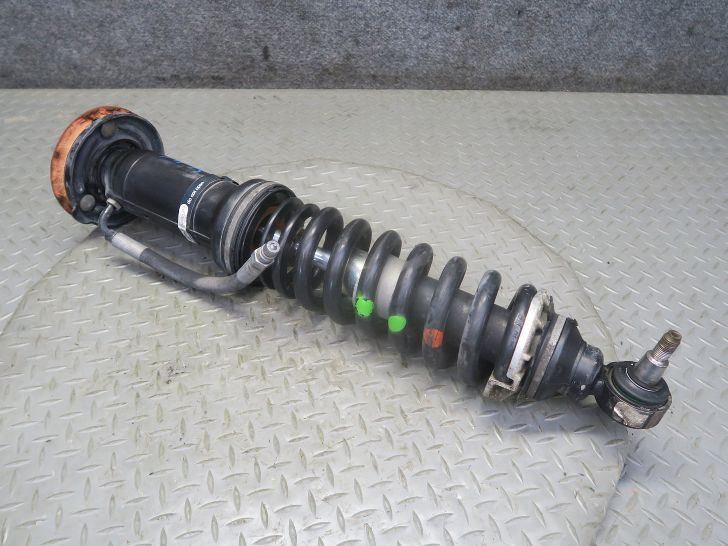 07-12 Mercedes R230 SL550 Front Left ABC Shock Strut w Spring 2303206113 OEM