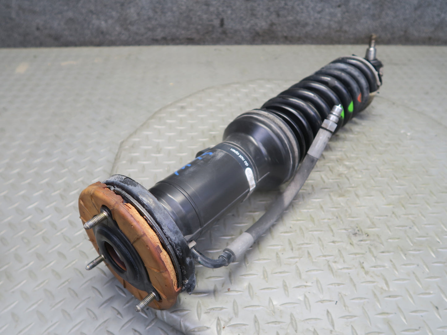 07-12 Mercedes R230 SL550 Front Left ABC Shock Strut w Spring 2303206113 OEM