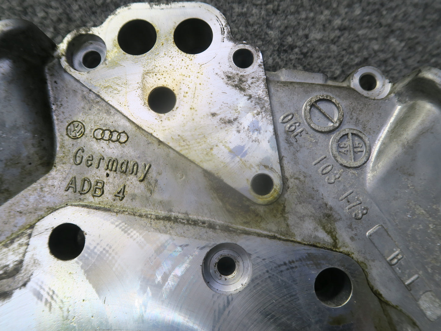 2015-2018 Porsche Cayenne 958 Hybrid 3.0L Engine Motor Rear Timing Cover Plate