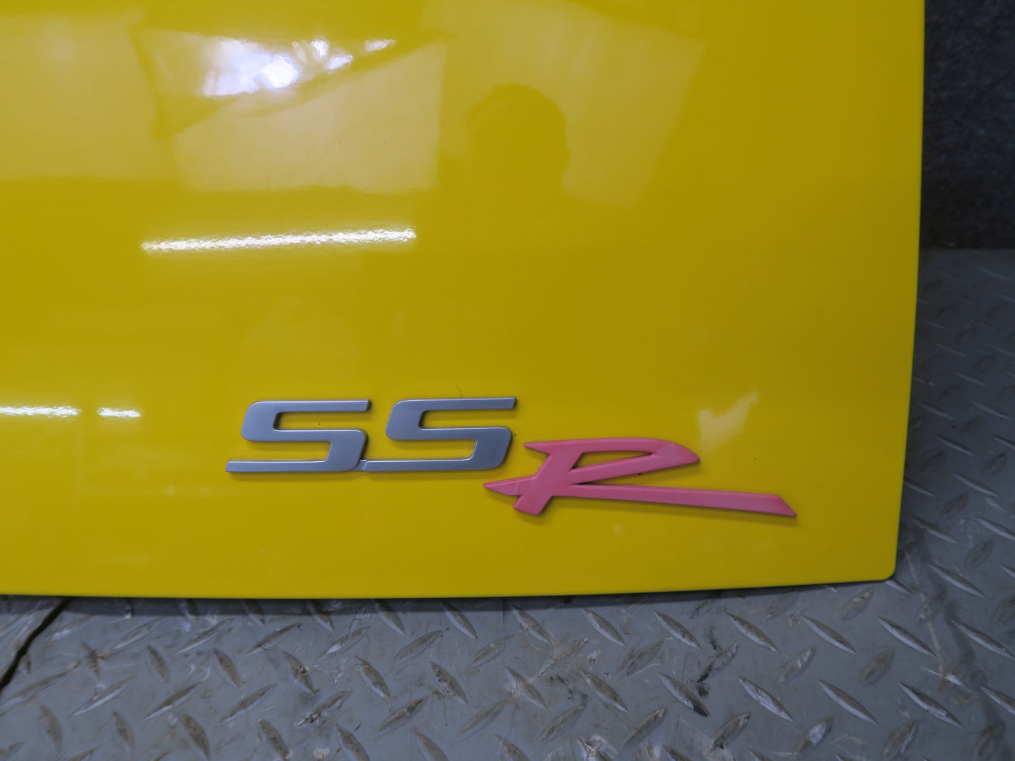 03-06 Chevrolet SSR Rear Trunk Tailgate Lid Shell Cover Assembly Yellow OEM
