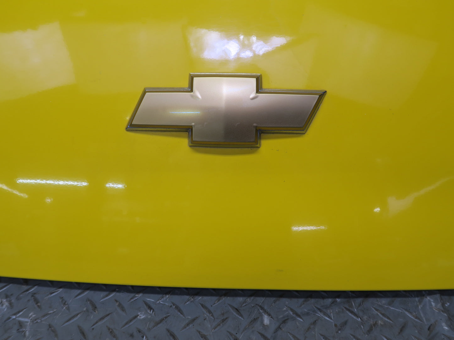 03-06 Chevrolet SSR Rear Trunk Tailgate Lid Shell Cover Assembly Yellow OEM