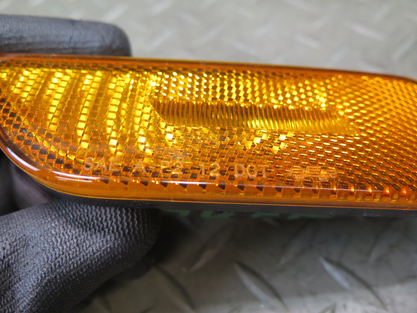 2015-2018 Porsche Macan Front Right Side Marker Light Lamp