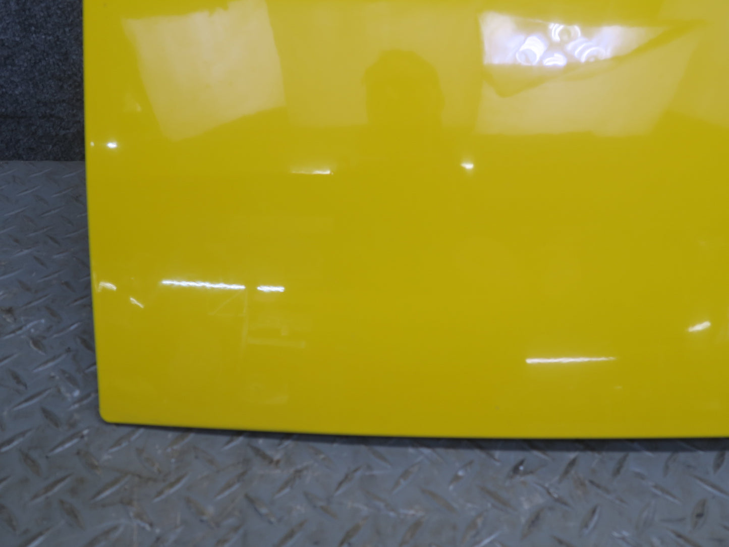 03-06 Chevrolet SSR Rear Trunk Tailgate Lid Shell Cover Assembly Yellow OEM