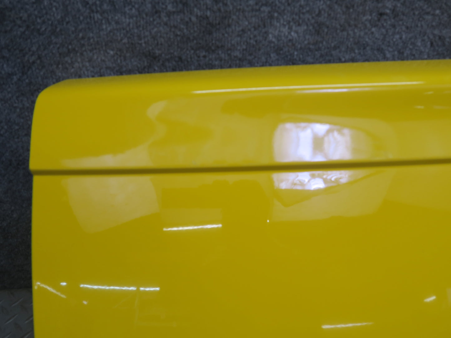 03-06 Chevrolet SSR Rear Trunk Tailgate Lid Shell Cover Assembly Yellow OEM