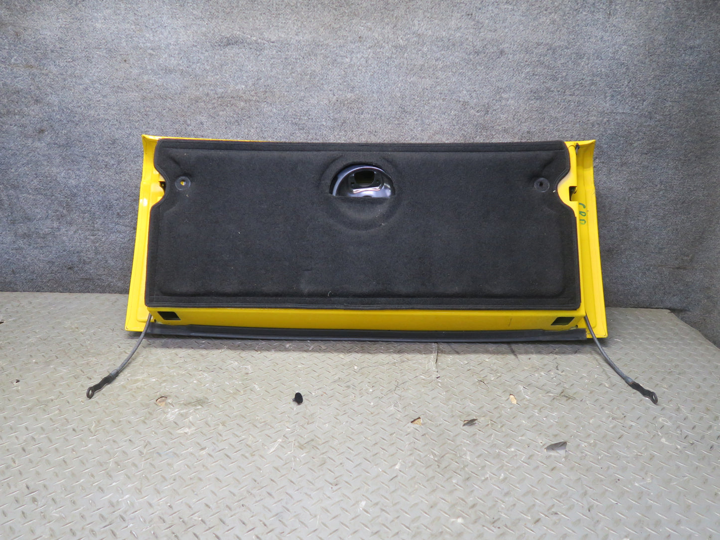 03-06 Chevrolet SSR Rear Trunk Tailgate Lid Shell Cover Assembly Yellow OEM