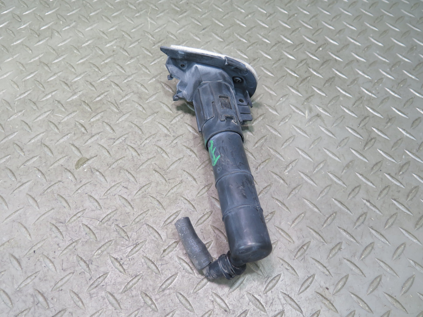 2015-2018 Porsche Macan Front Right Headlight Washer Nozzle Spray JET