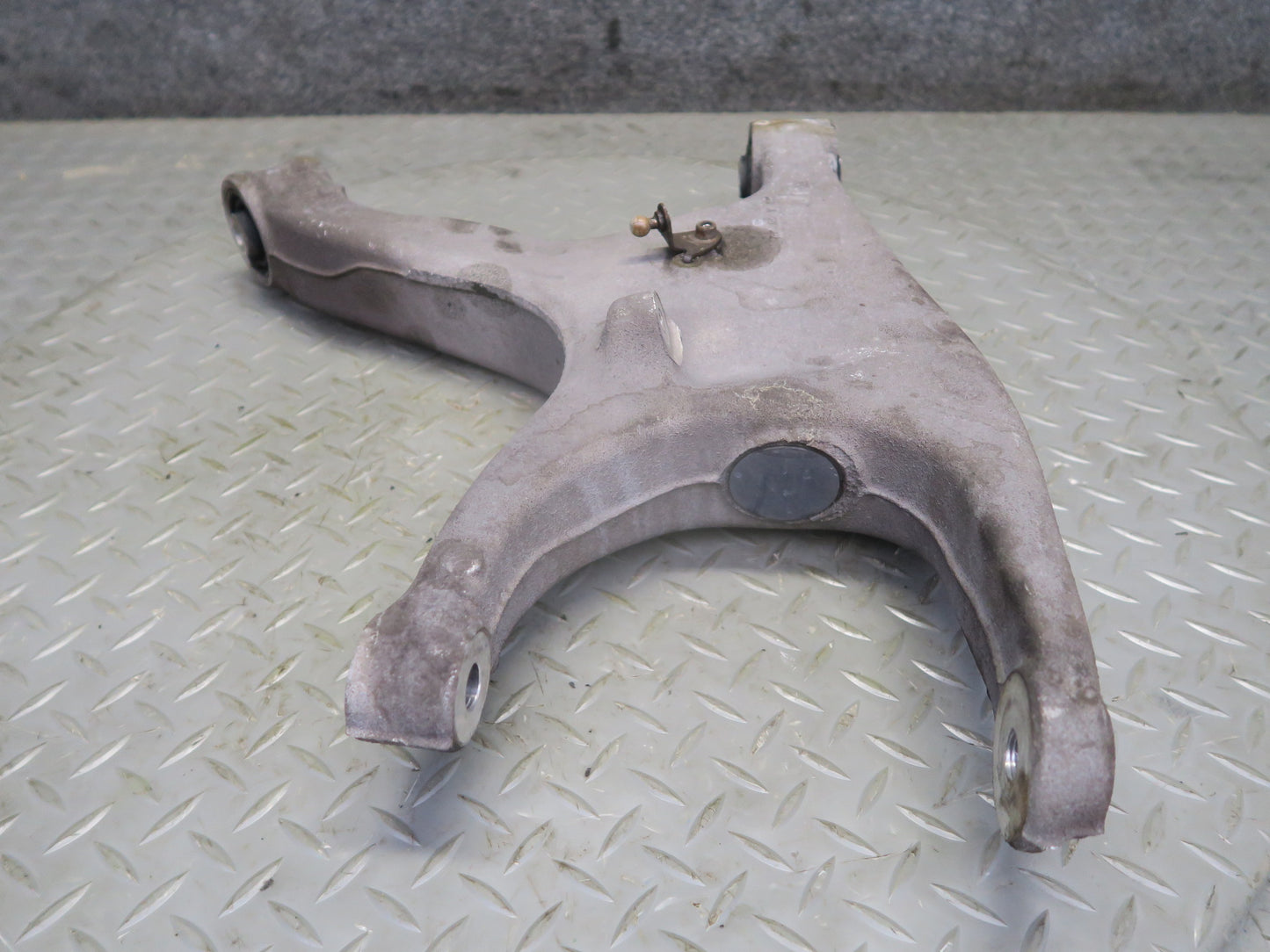 2015-2026 Porsche Macan Rear Left Upper & Lower Control Arm Set 86K Miles