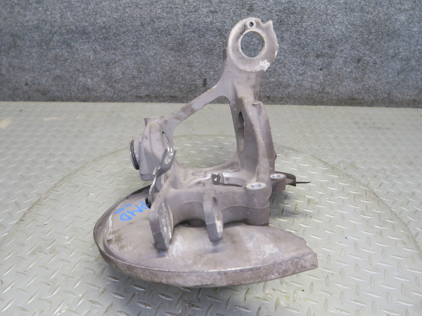 2015-2018 Porsche Macan AWD Rear Right Spindle Knuckle Wheel Hub Bearing