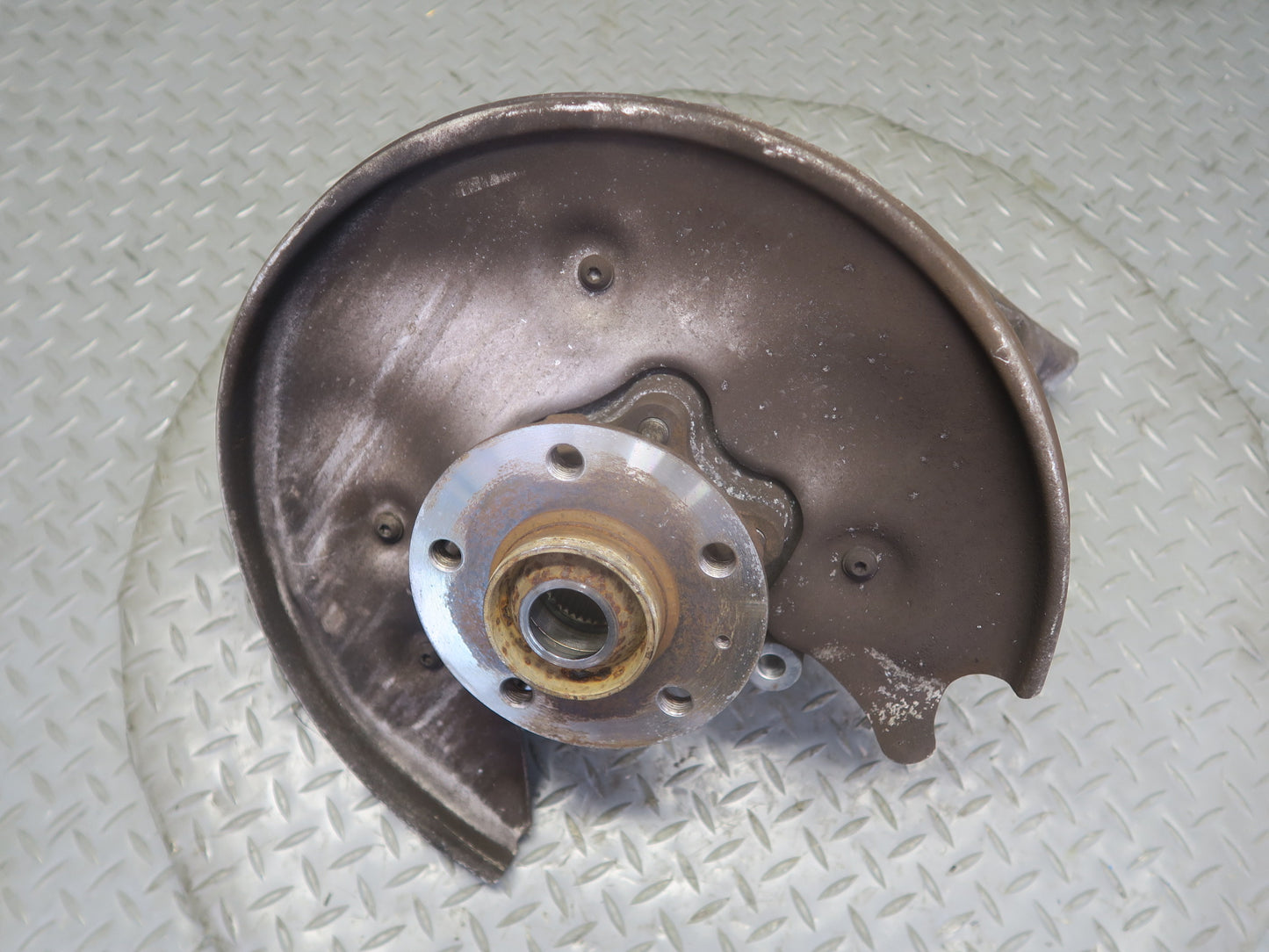 2015-2018 Porsche Macan AWD Rear Left Side Spindle Knuckle Wheel Hub Bearing