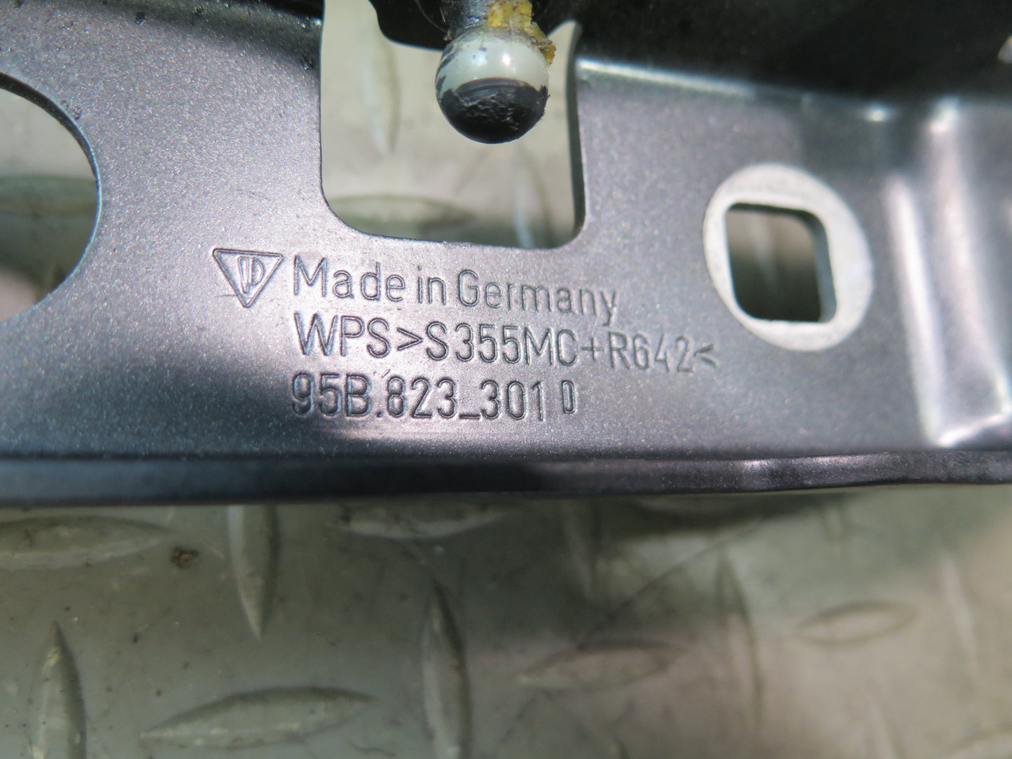 2015-2025 Porsche Macan Front Left & Right Hood Hinge Volcano Gray Set of 2