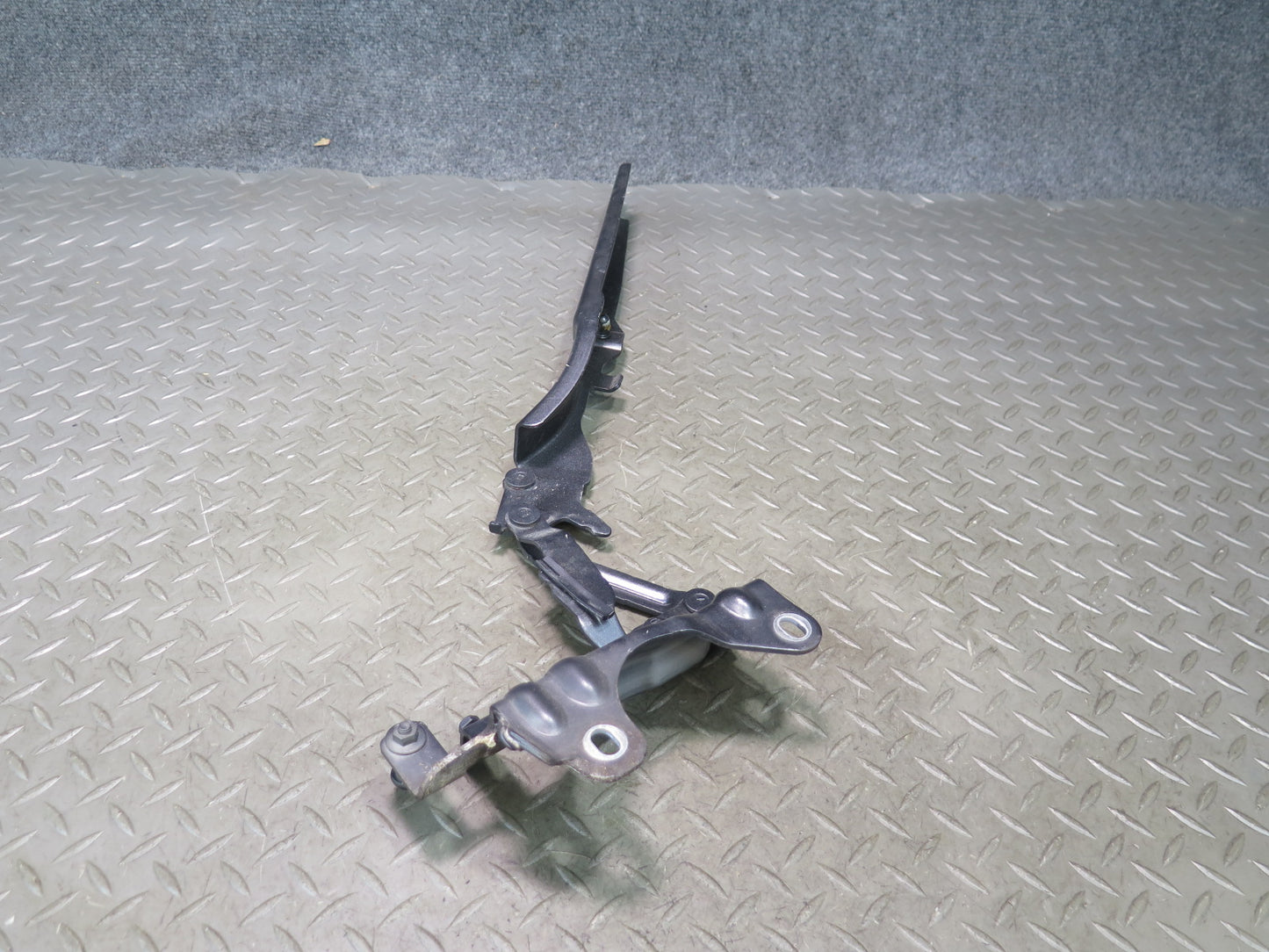 2015-2025 Porsche Macan Front Left & Right Hood Hinge Volcano Gray Set of 2