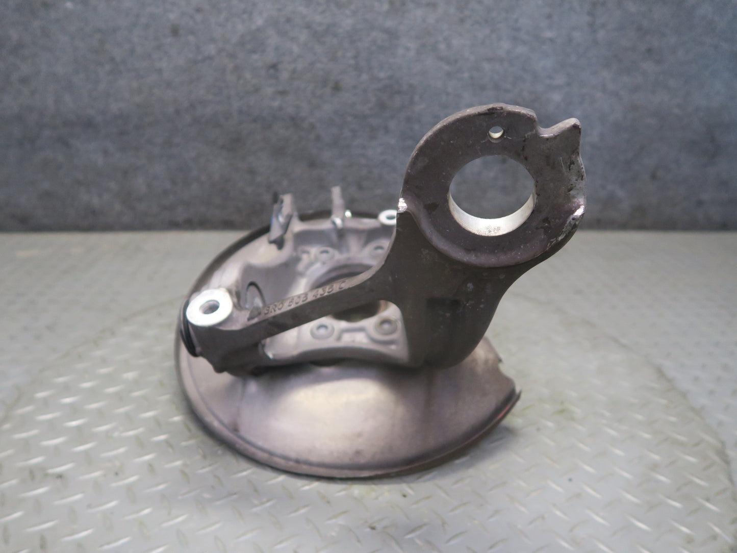 2015-2018 Porsche Macan AWD Rear Left Side Spindle Knuckle Wheel Hub Bearing