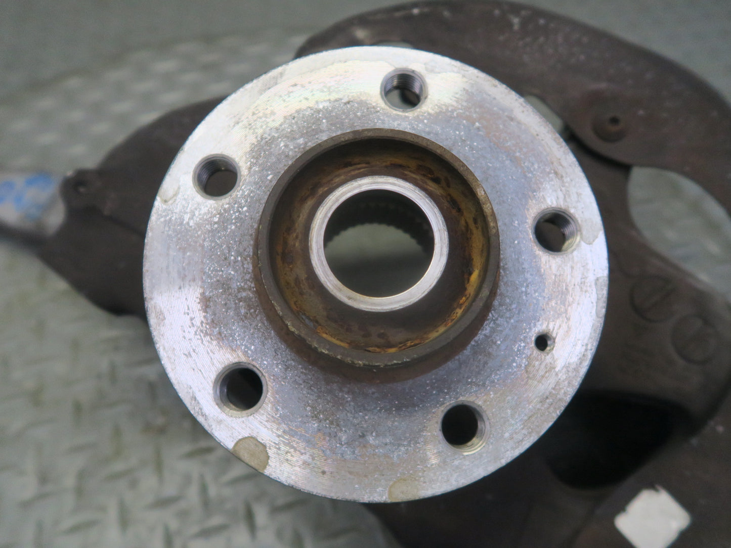 2015-2018 Porsche Macan S GTS AWD Front Right Spindle Knuckle Wheel Hub Bearing