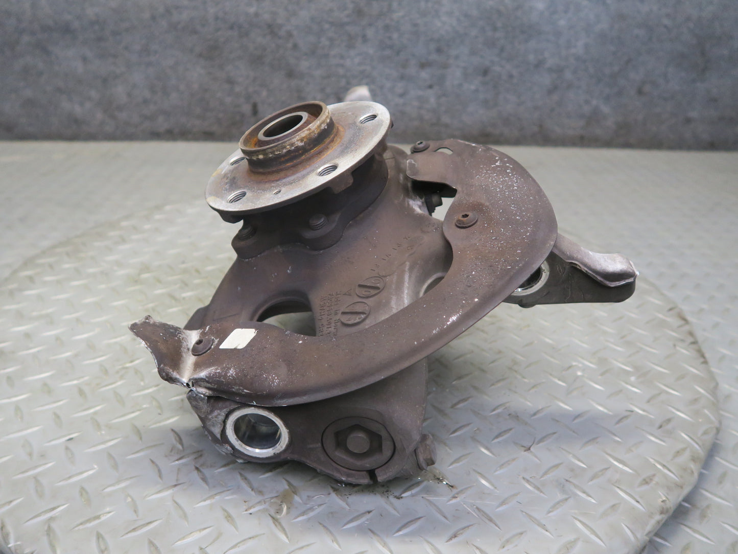 2015-2018 Porsche Macan S GTS AWD Front Right Spindle Knuckle Wheel Hub Bearing