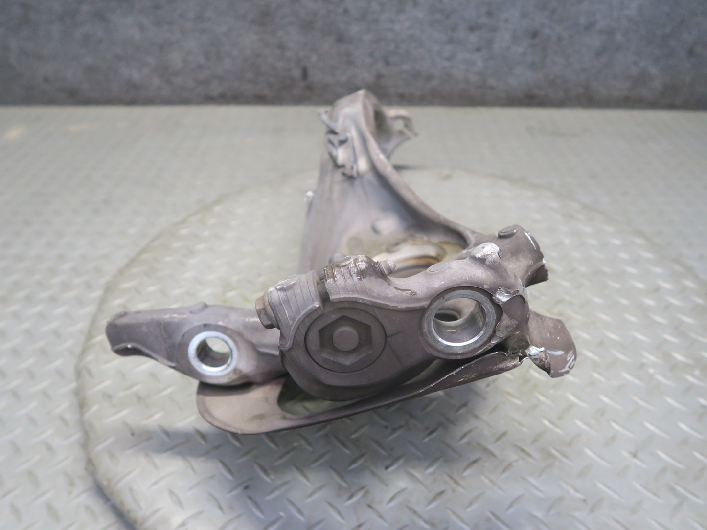 2015-2018 Porsche Macan S GTS AWD Front Right Spindle Knuckle Wheel Hub Bearing