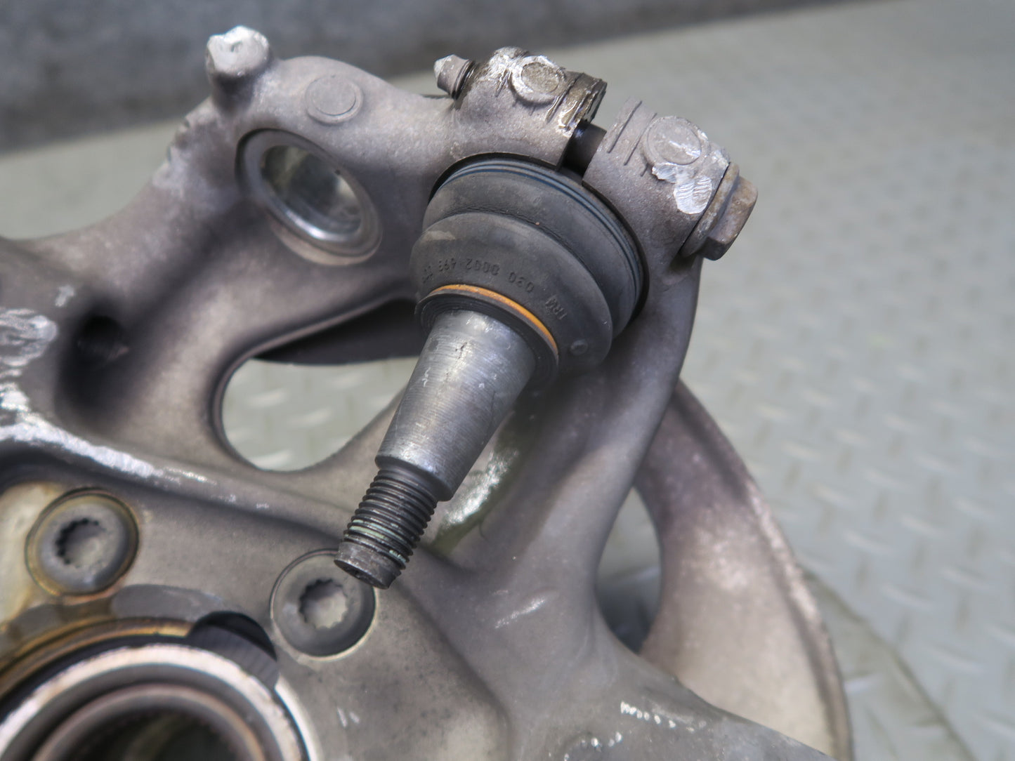 2015-2018 Porsche Macan S GTS AWD Front Right Spindle Knuckle Wheel Hub Bearing