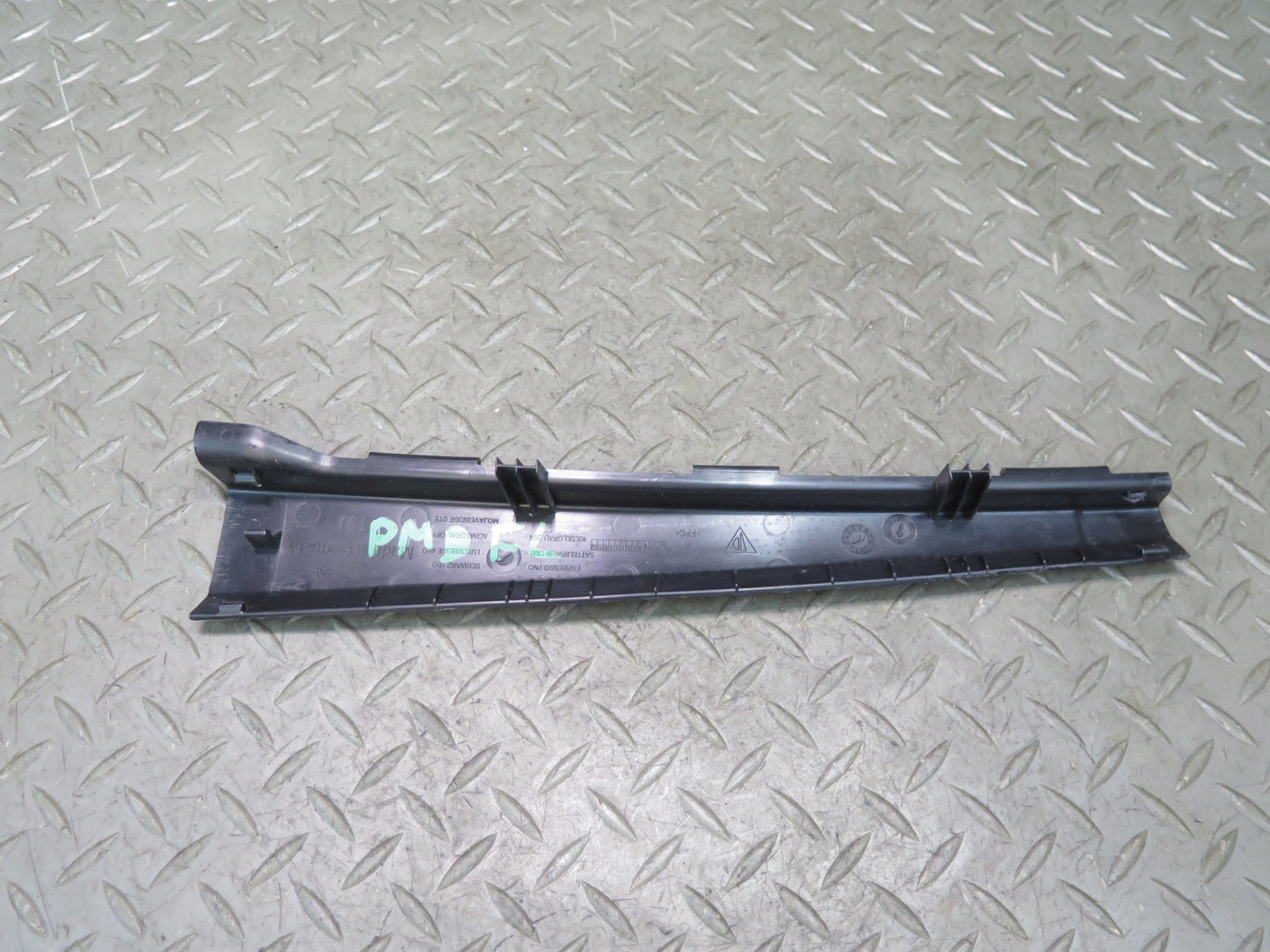 2015-2018 Porsche Macan Front Interior A Pillar Center Trim Cover Panel Set of 2
