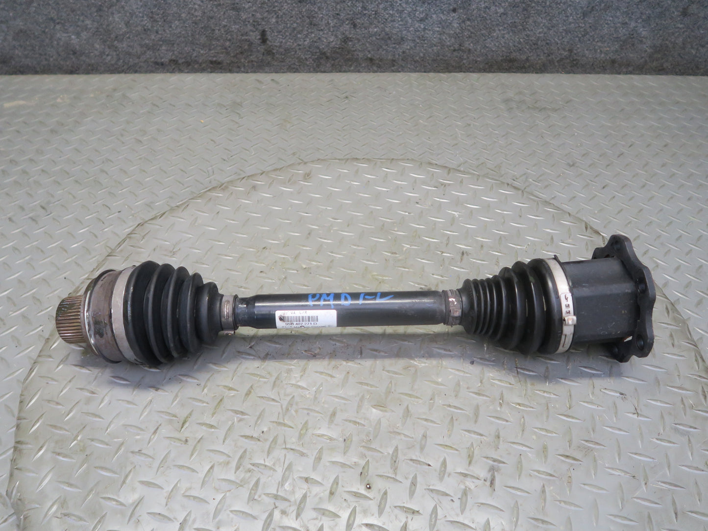 2015-2018 Porsche Macan AWD Front Left or Right Axle Shaft 95B407271D 86K Miles