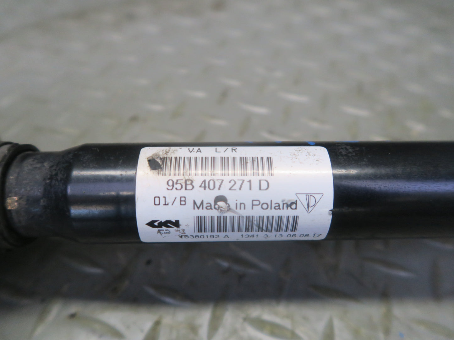 2015-2018 Porsche Macan AWD Front Left or Right Axle Shaft 95B407271D 86K Miles
