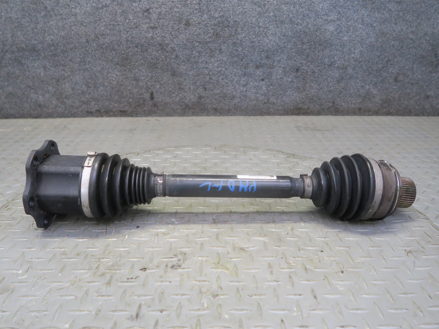 2015-2018 Porsche Macan AWD Front Left or Right Axle Shaft 95B407271D 86K Miles