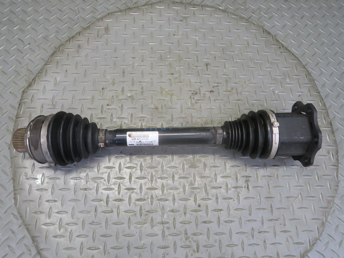 2015-2018 Porsche Macan AWD Front Left or Right Axle Shaft 95B407271D 86K Miles