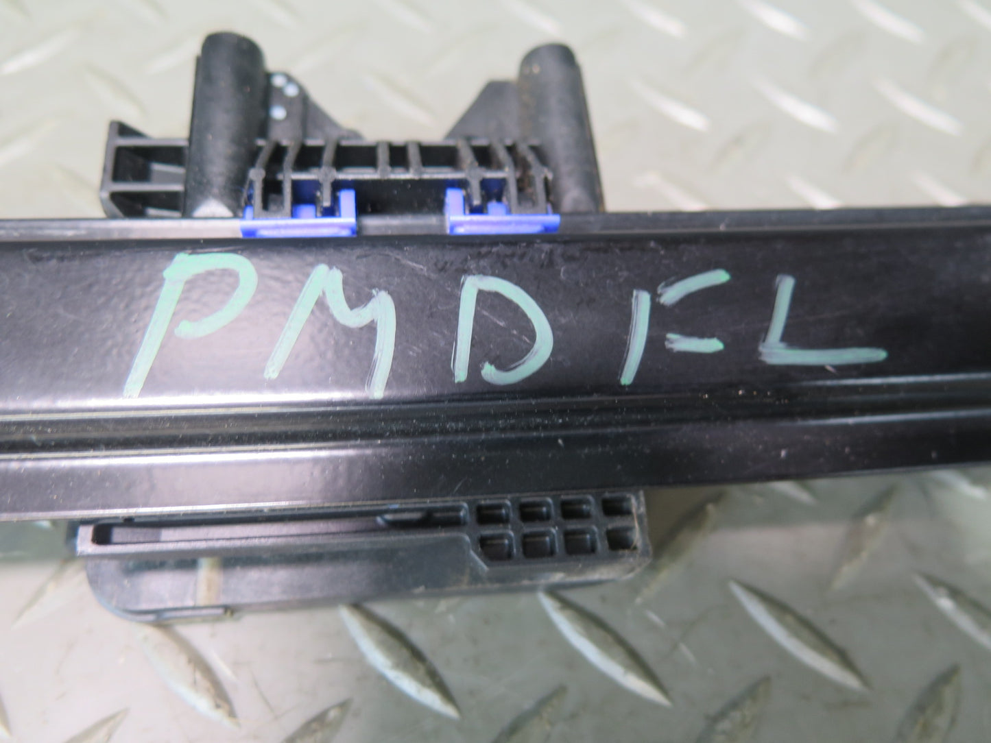 2015-2026 Porsche Macan Front Left Door Window Regulator w Motor 95B837461