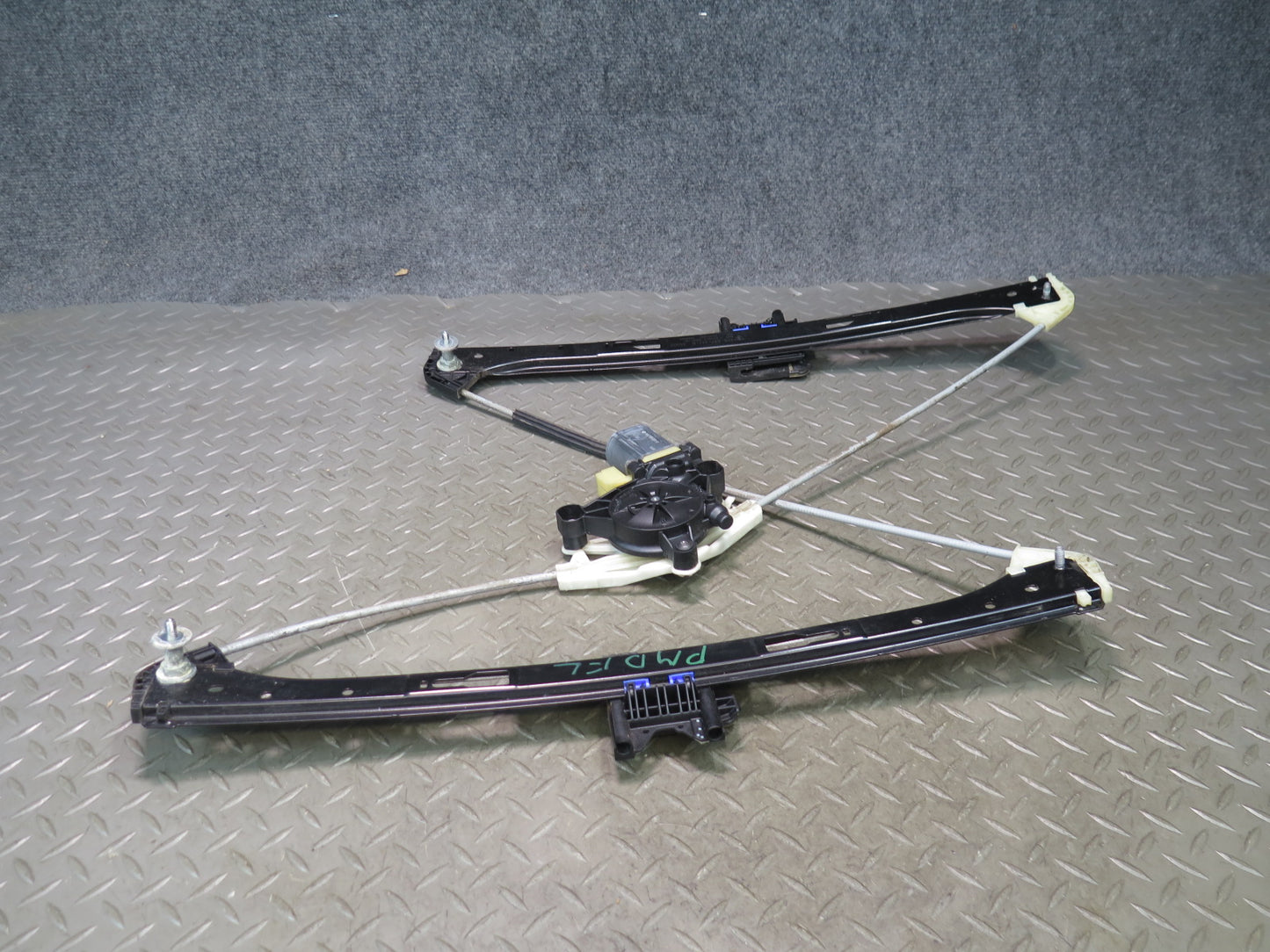2015-2026 Porsche Macan Front Left Door Window Regulator w Motor 95B837461