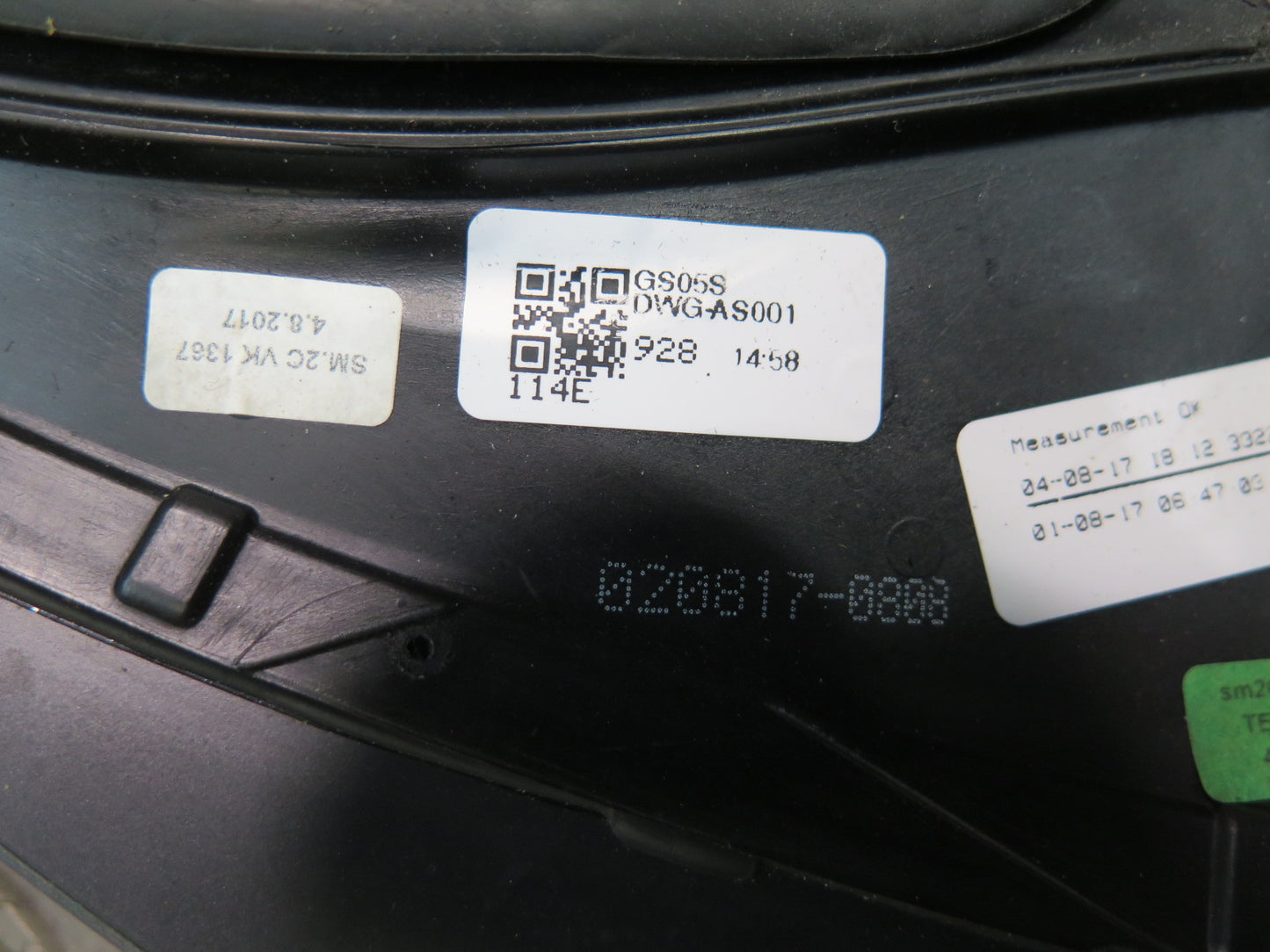 2015-2026 Porsche Macan Front Right Pass Side Door Fixed Glass Window