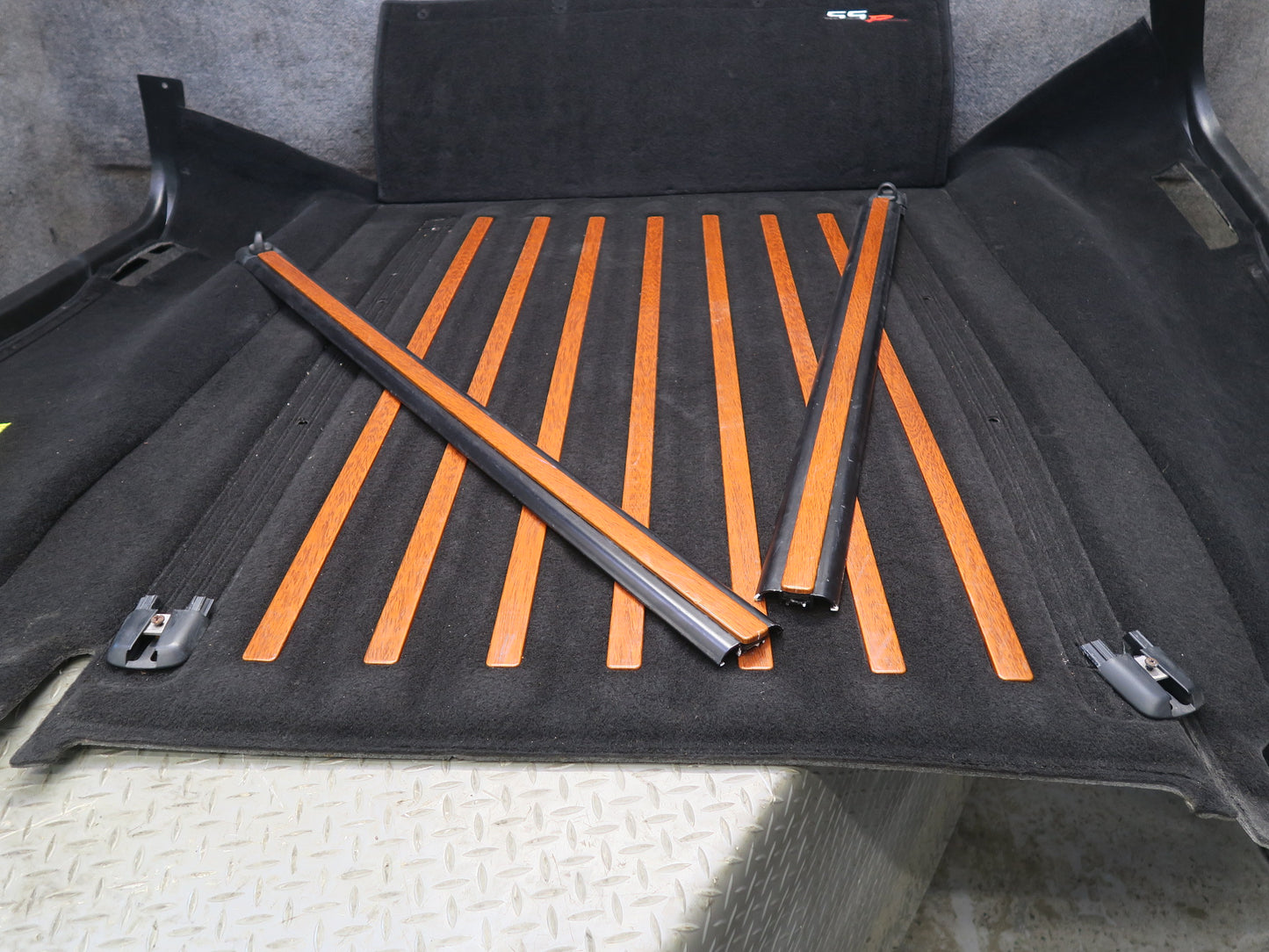 03-06 Chevrolet SSR Rear BED Carpet Liner w Wood Grain Strips OEM