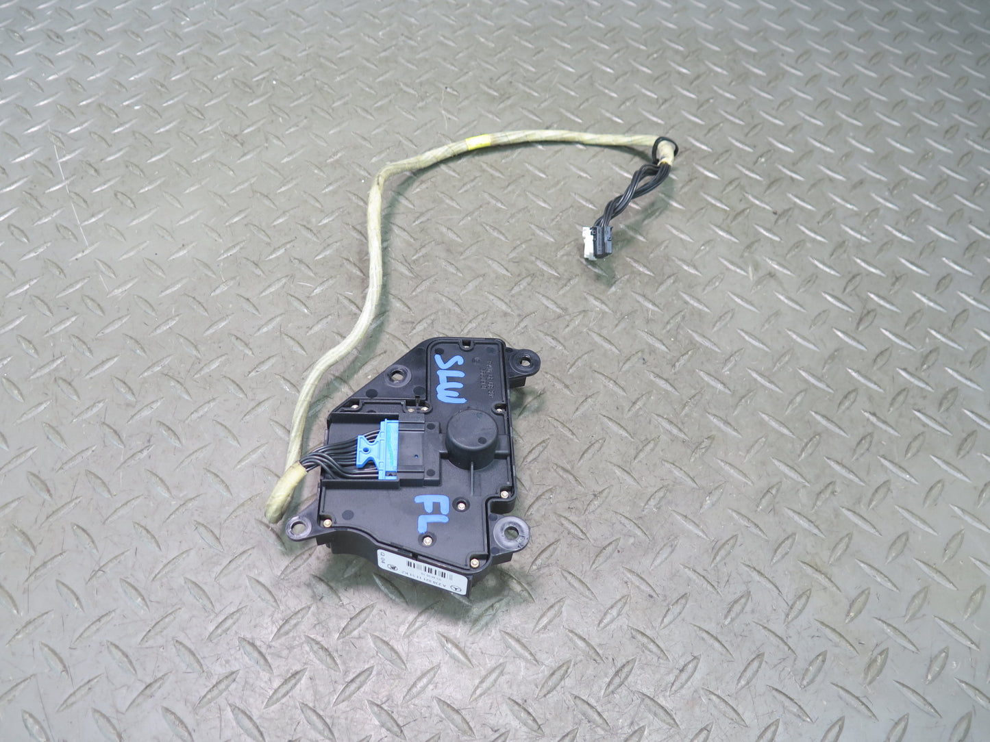 03-08 Mercedes R230 Sl-class Front Left Seat Adjustment Switch 2308211151 OEM