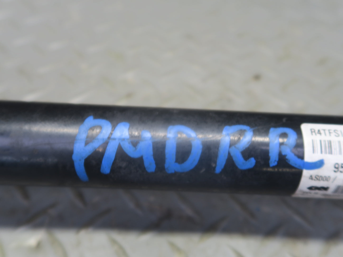 2015-2018 Porsche Macan Rear Right Pass Side Axle Half Shaft 95B501203K
