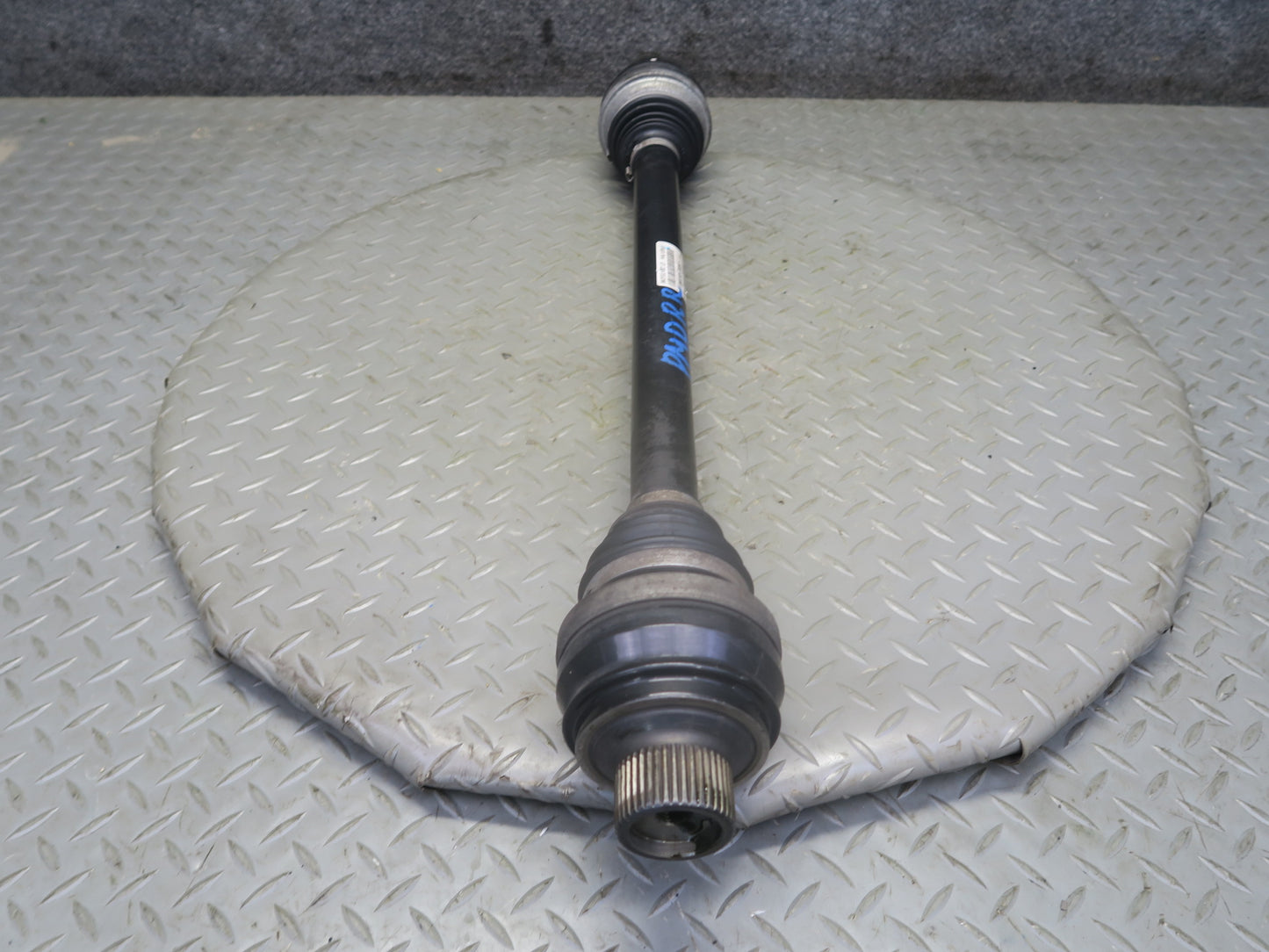 2015-2018 Porsche Macan Rear Right Pass Side Axle Half Shaft 95B501203K