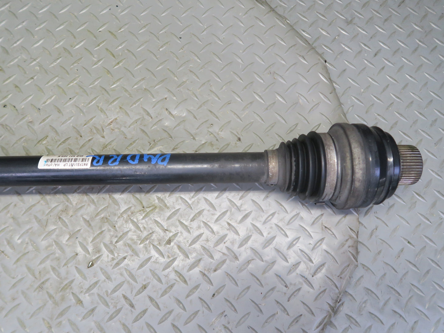 2015-2018 Porsche Macan Rear Right Pass Side Axle Half Shaft 95B501203K