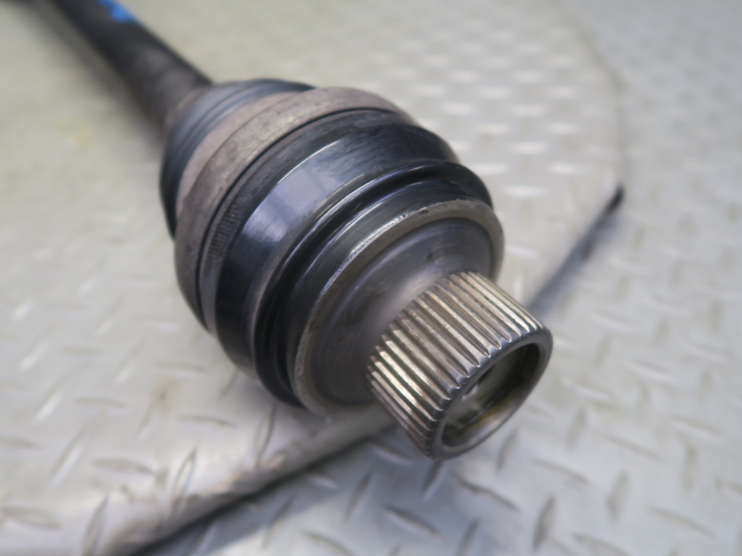 2015-2018 Porsche Macan Rear Right Pass Side Axle Half Shaft 95B501203K