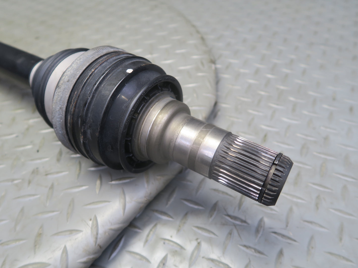 2015-2018 Porsche Macan Rear Right Pass Side Axle Half Shaft 95B501203K