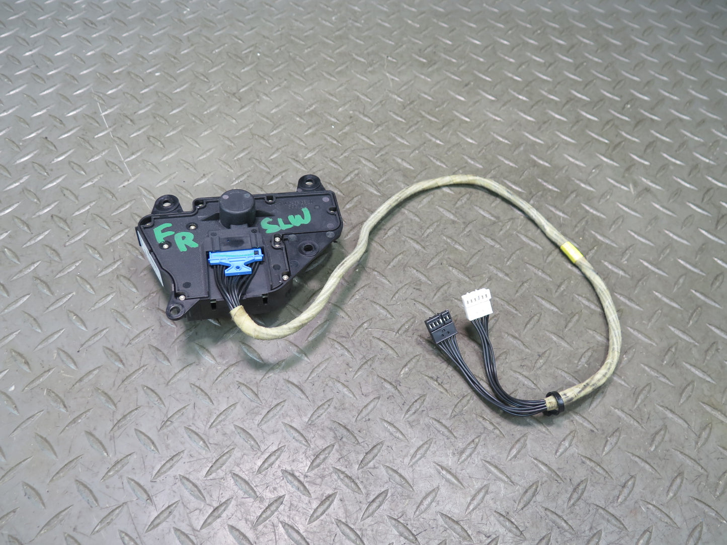 03-08 Mercedes R230 Sl-class Front Right Seat Adjustment Switch 2308211251 OEM