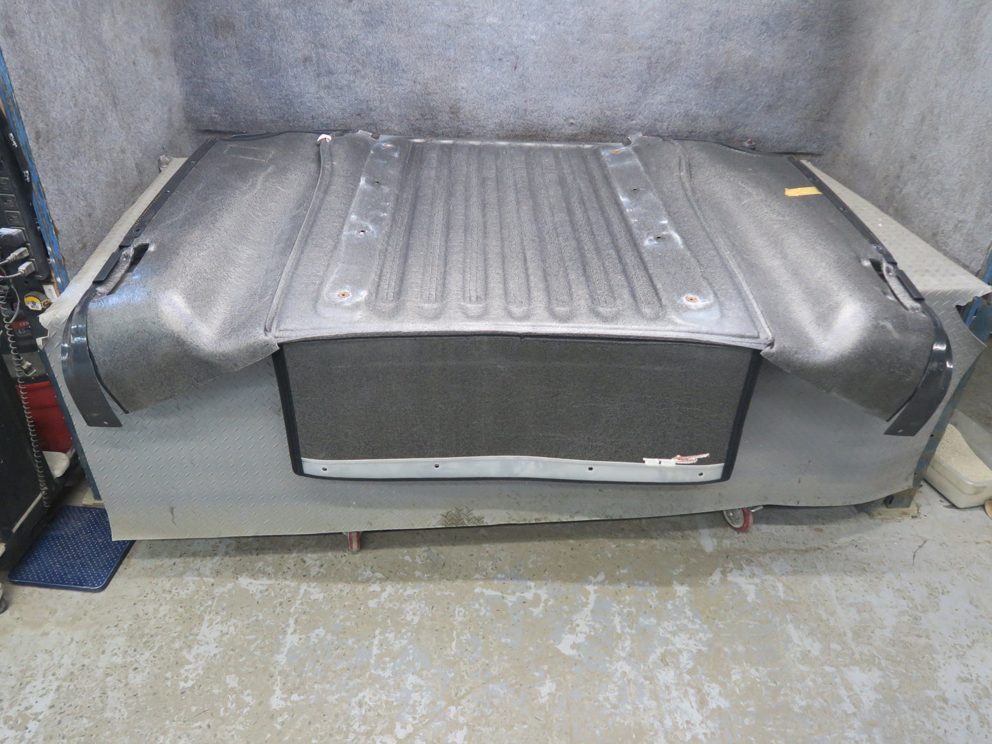 03-06 Chevrolet SSR Rear BED Carpet Liner w Wood Grain Strips OEM