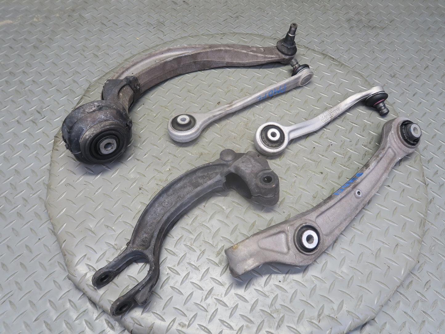 2015-2018 Porsche Macan AWD Front Left Upper & Lower Control Arm Set 86K Miles