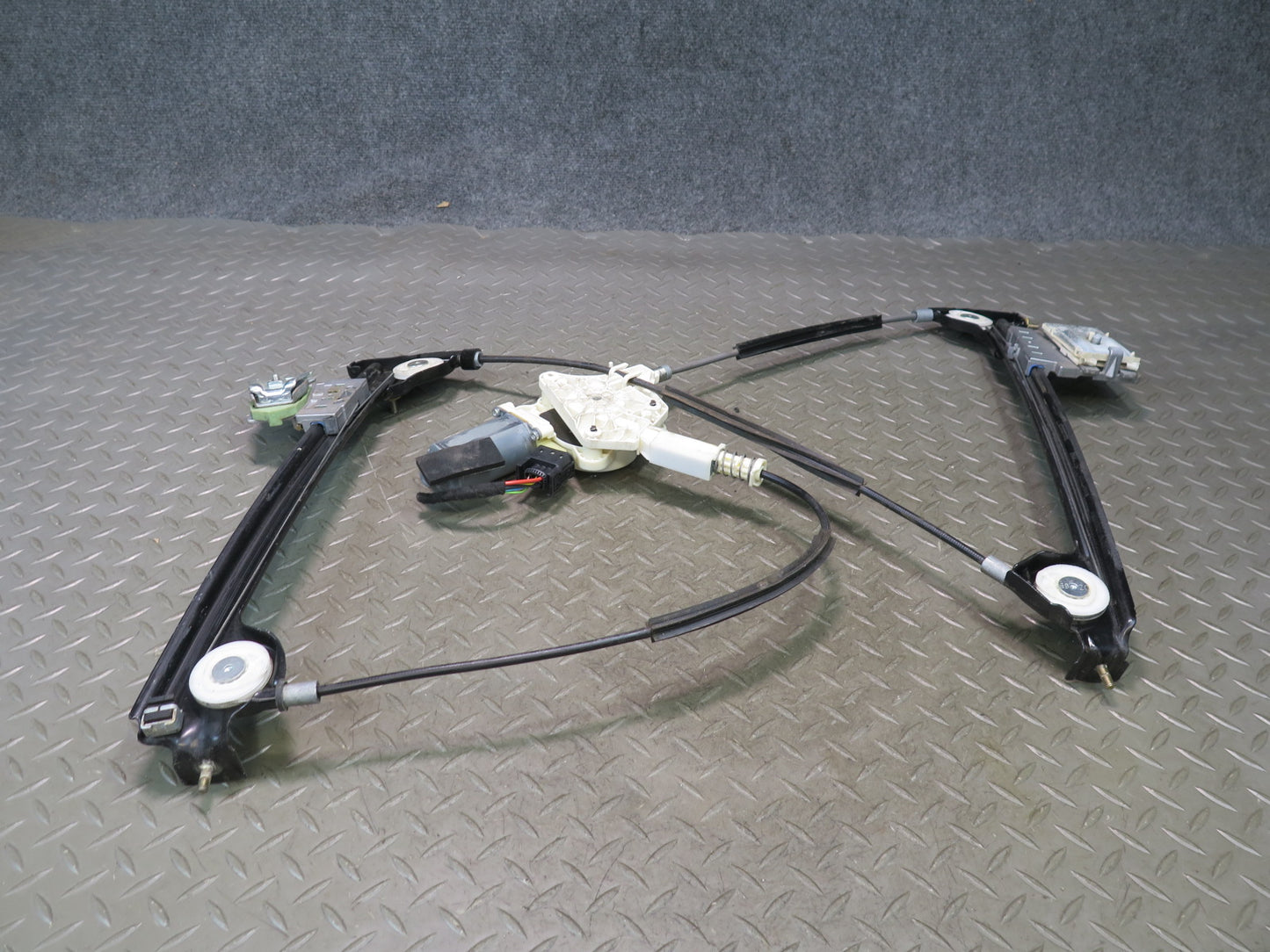 03-12 Mercedes R230 Sl-class Left Driver Door Window Regulator w Motor OEM
