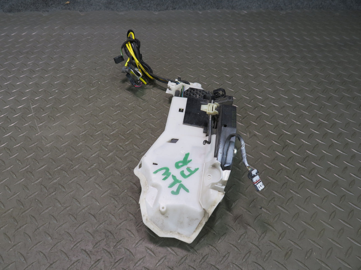 03-12 Mercedes R230 Sl-class Right Pass Door Lock Latch Actuator Keyless GO OEM