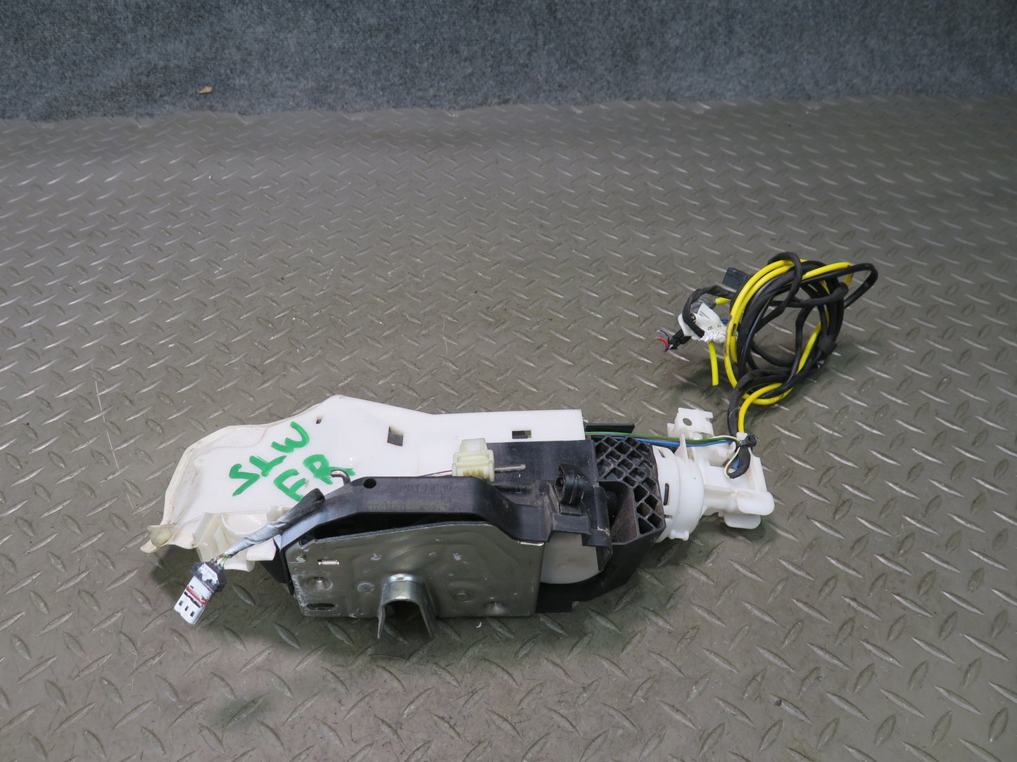 03-12 Mercedes R230 Sl-class Right Pass Door Lock Latch Actuator Keyless GO OEM
