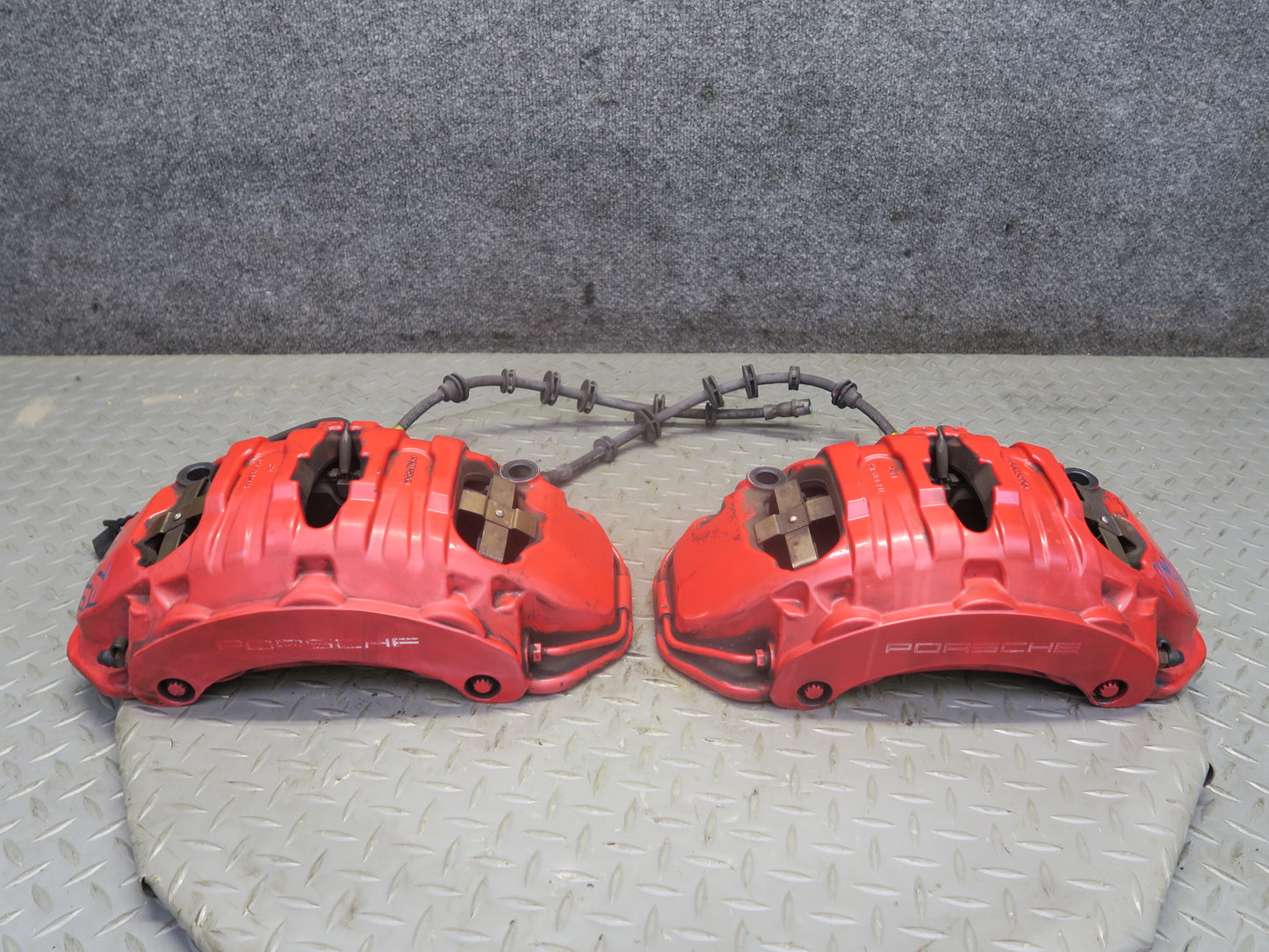2015-2018 Porsche Macan GTS Front Left & Right Brembo Brake Caliper Set of 2 87K