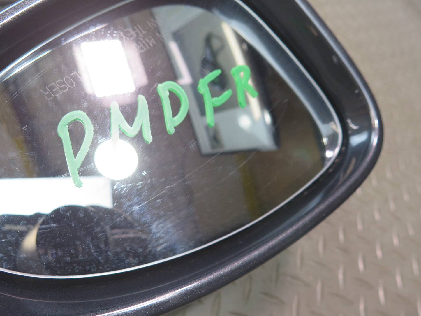2015-2018 Porsche Macan Right Exterior Side View Mirror W/ Blind Spot 95B857508F